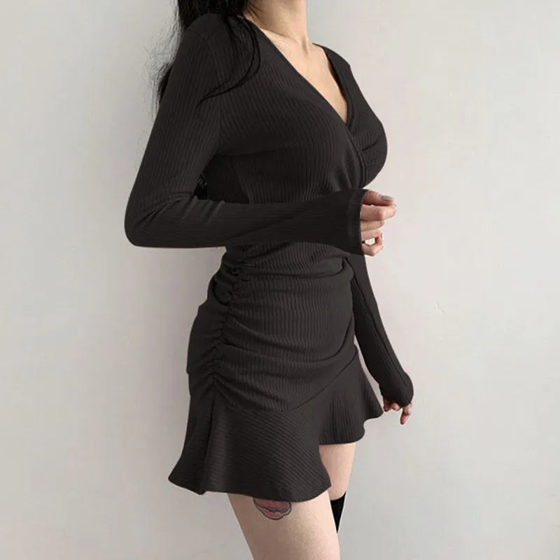 Black Long-Sleeved Sexy V-Neck Ruffle Winter Dress