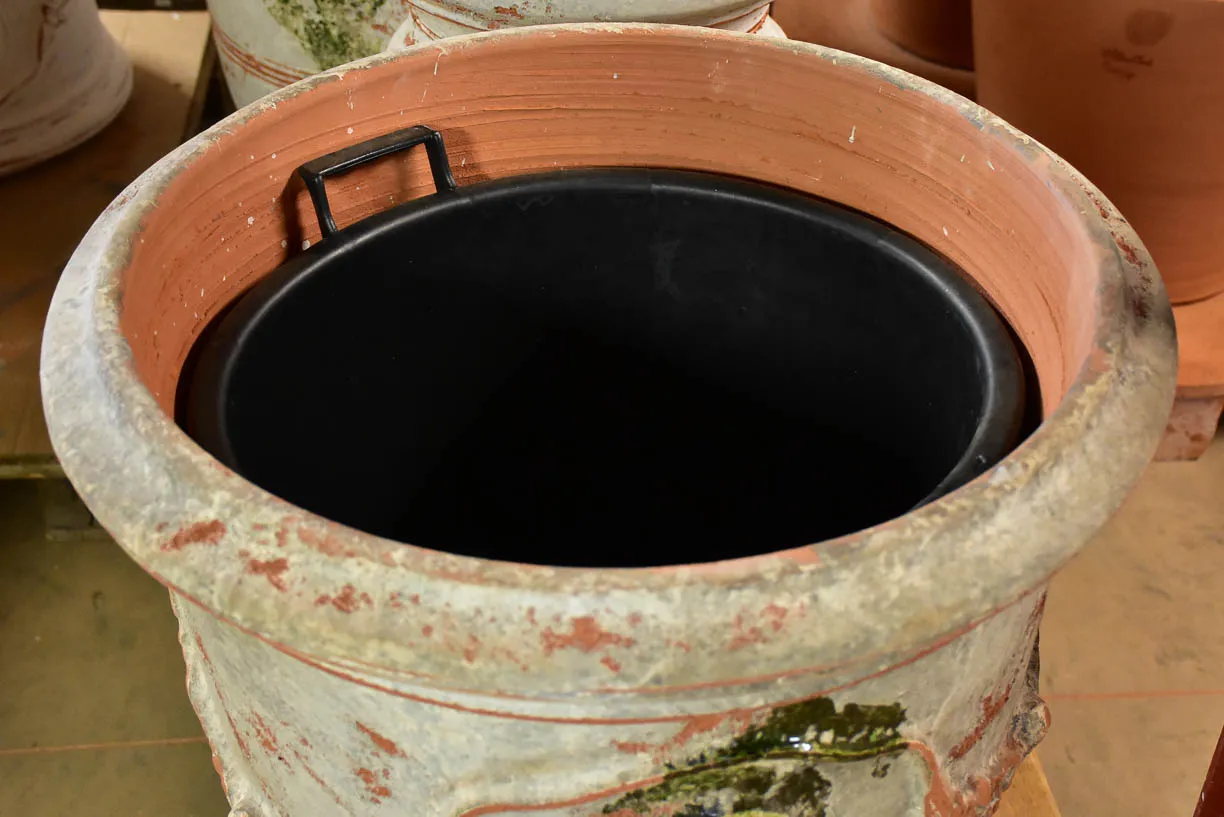 Water repellent treatment for Anduze & Biot pots